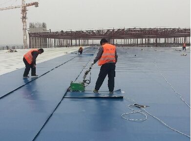 HDPE��ˮ��ĺ��pʩ���F(xi��n)��(ch��ng)